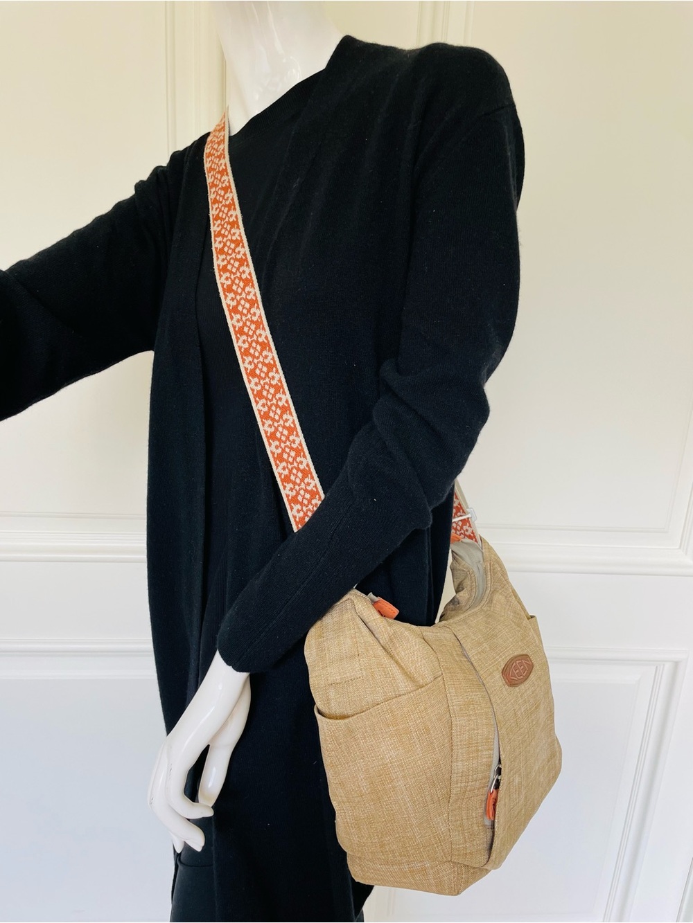 KEEN Canvas Crossbody Messenger Bag Tan Adjustable Strap Travel Everyday